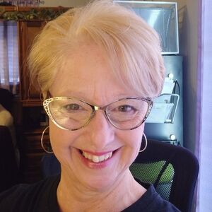 Meet your Posher, Christine